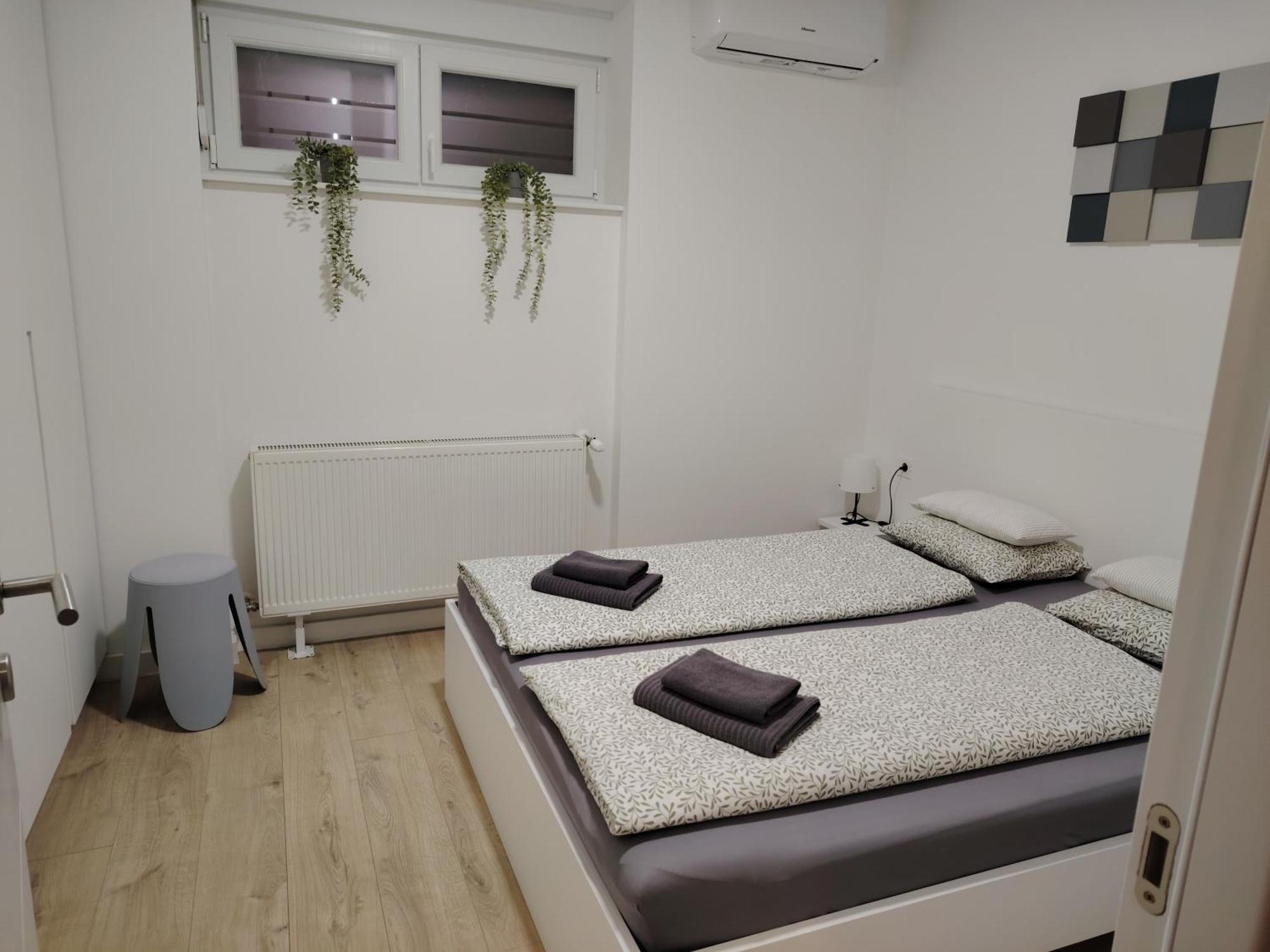 Apartman „Karolina” Nova Gradiska Esterno foto